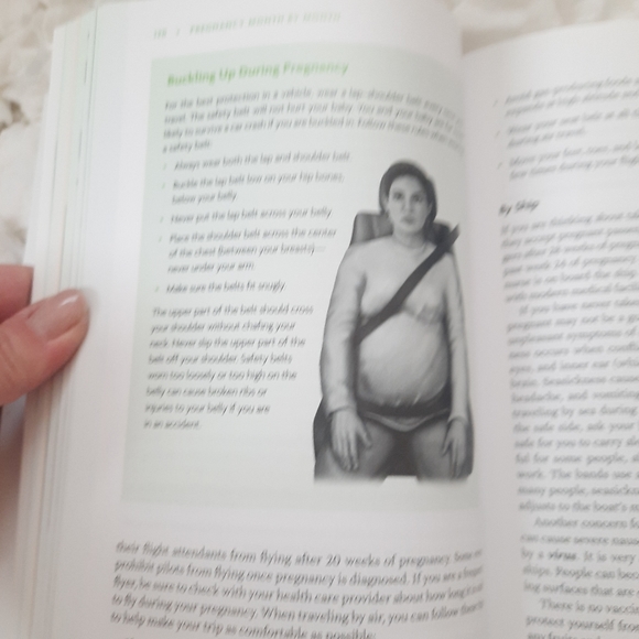 Your Pregnancy & Childbirth Month by Month Book American College of Obstetrician - Picture 7 of 13